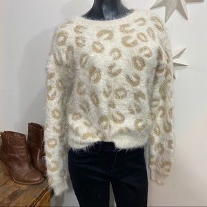 Fuzzy cream and gold leopard print sweater medium